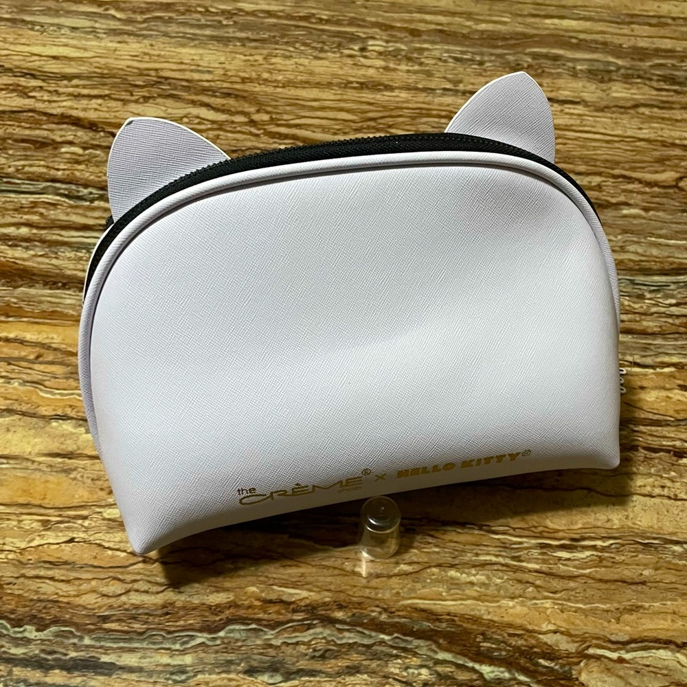 Hello Kitty - Picture 3 of 4